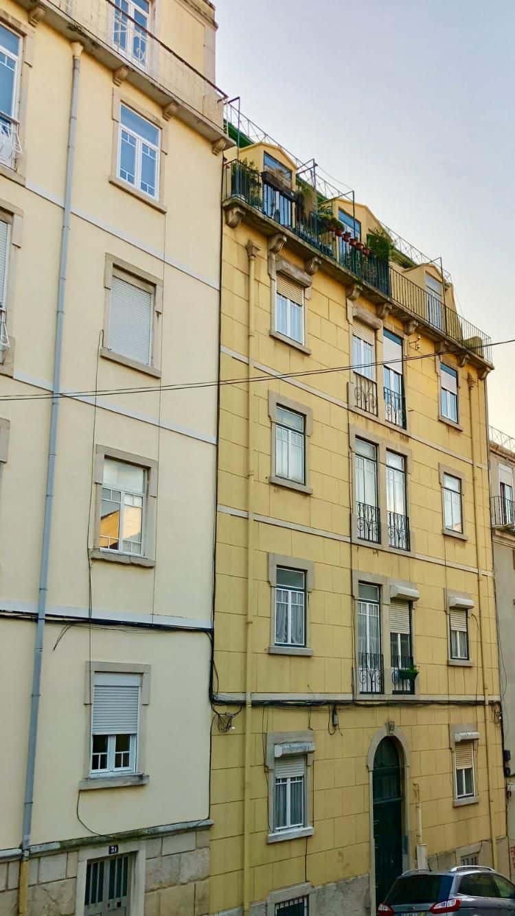 Charming 2 Bedroom Apartment — photo 15