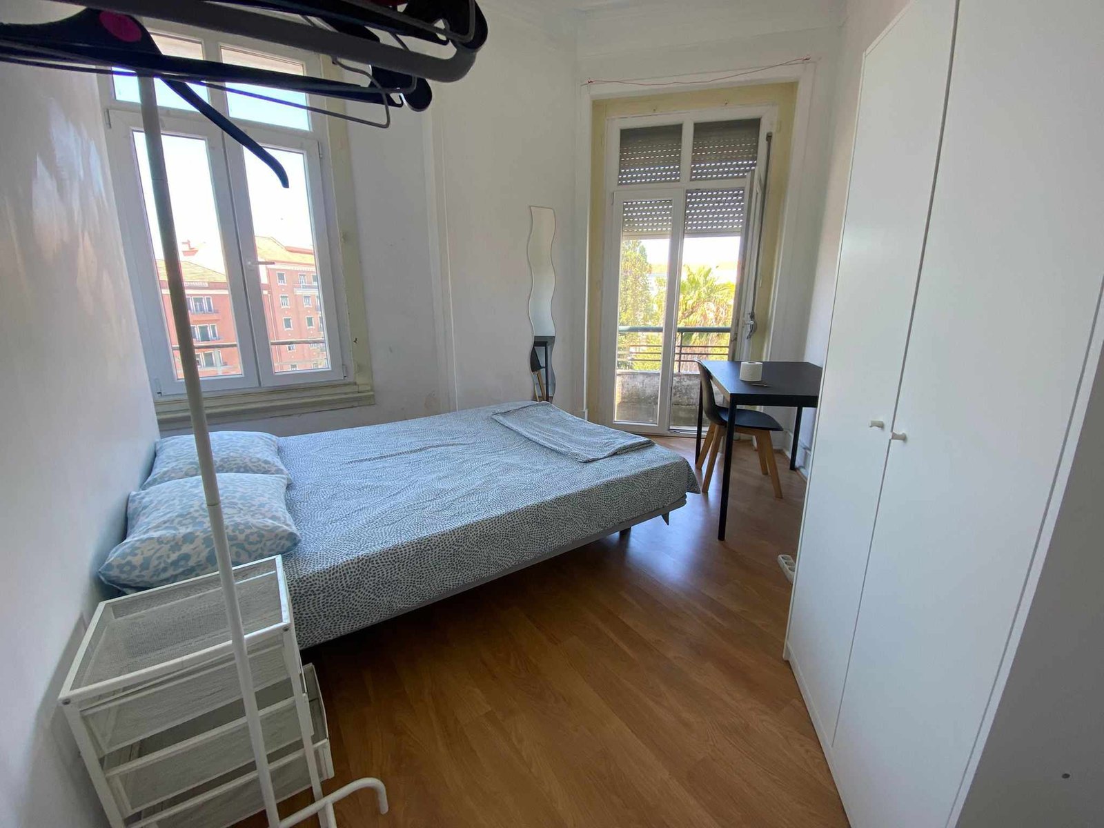 Cozy Double Room 1 with Shared Terrace — Flat K, Alto do Pina