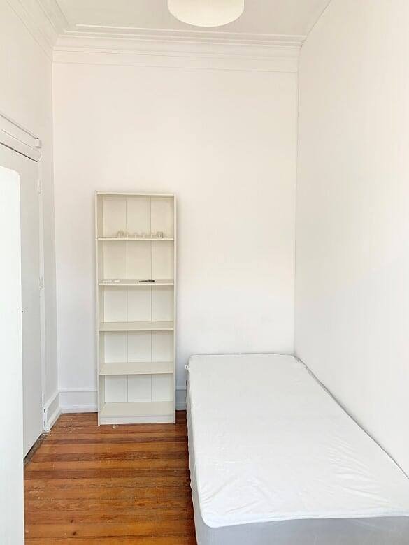 Cozy Double Room 1 with Shared Terrace — photo 13