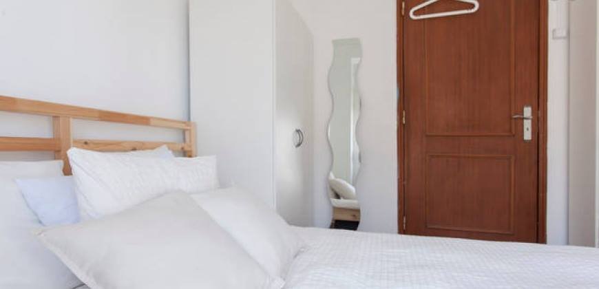 Cozy Double Room 1 with Shared Terrace — photo 23