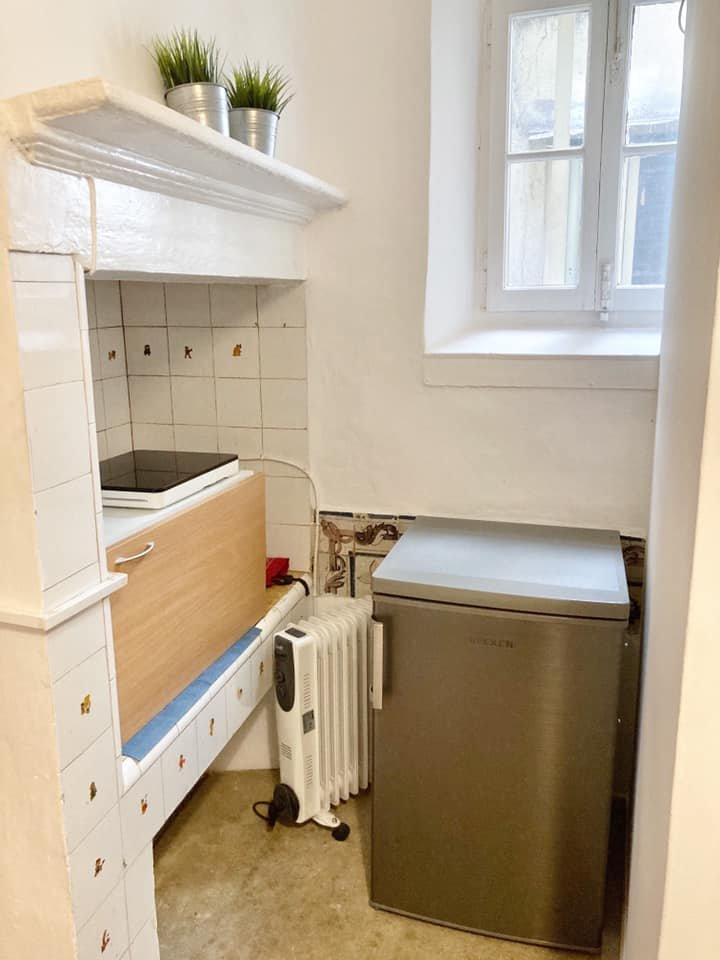 Stylish Double-Bed Studio with Natural Light — photo 5