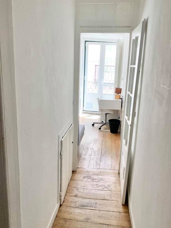 Stylish Double-Bed Studio with Natural Light — photo 7