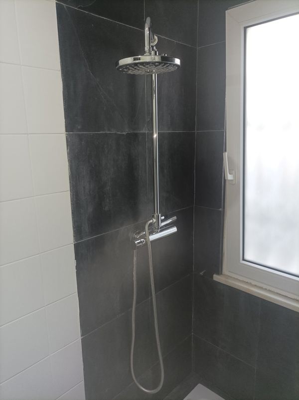 Bright Riverside Double Room 2 with Desk & Terrace Access — photo 21