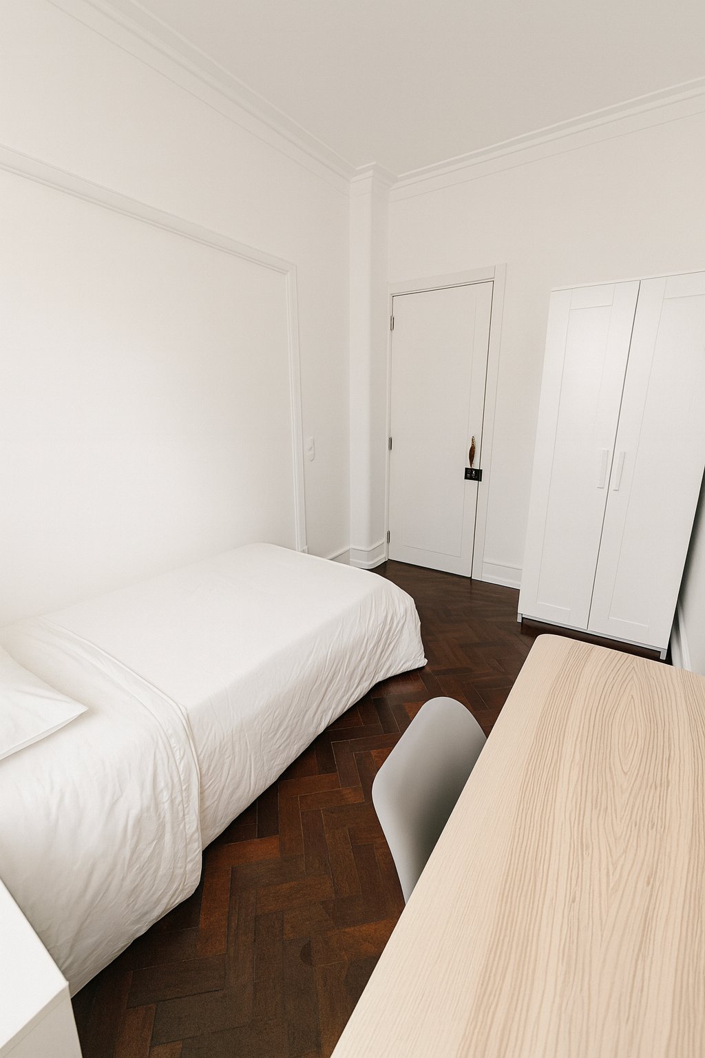 Cozy Single-Bed Room 2 in Alto do Pina — Flat J, Alto do Pina