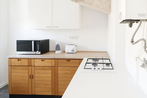 Big and modern Double Room 3 in Alto do Pina — photo 10