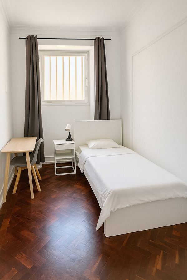 Big and modern Double Room 3 in Alto do Pina — photo 14