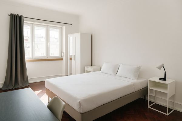 Big and modern Double Room 3 in Alto do Pina — photo 2