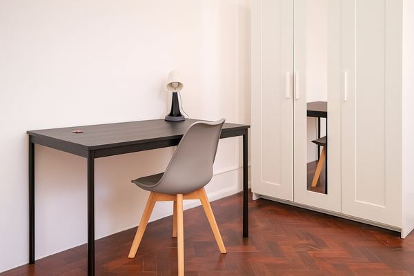 Big and modern Double Room 3 in Alto do Pina — photo 21