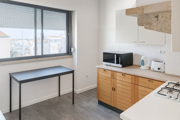 Big and modern Double Room 3 in Alto do Pina — photo 6