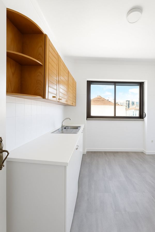 Big and modern Double Room 3 in Alto do Pina — photo 8