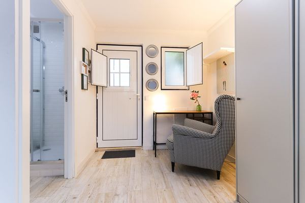 Studio Bedroom — photo 16