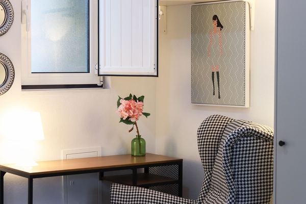 Studio Bedroom — photo 8