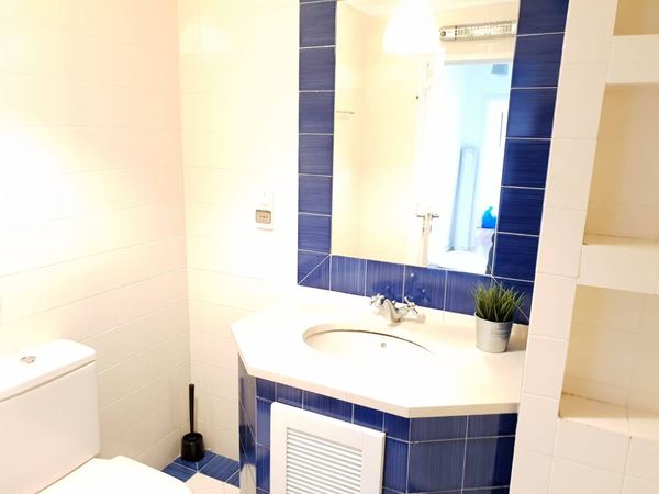 Lovely Double-Bed Room (5) — photo 4