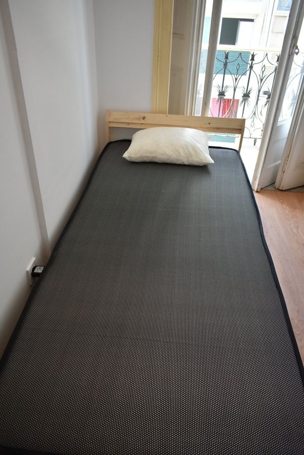 Inviting Double Room 6 with Desk & Natural Light — photo 49