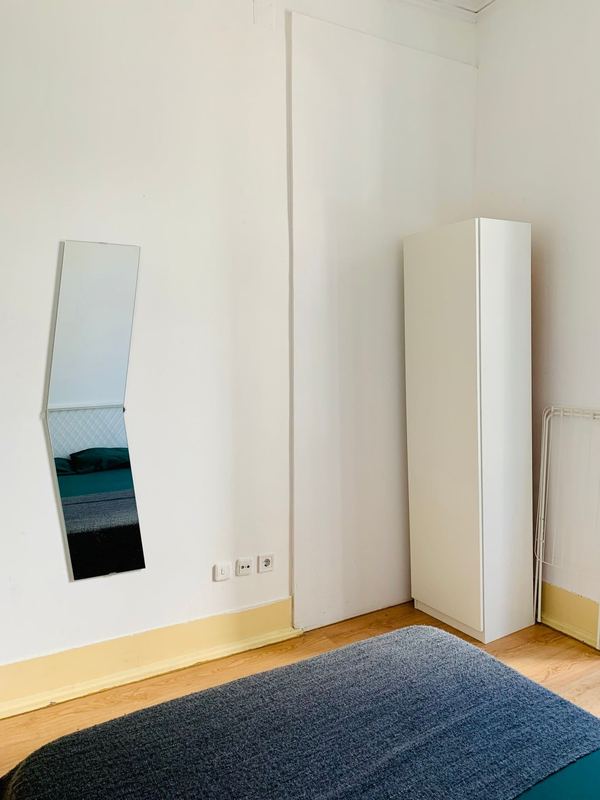 Inviting Double Room 6 with Desk & Natural Light — photo 74