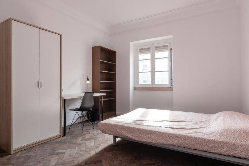 Cozy Double Room 7 – Shared Comfort & Style — Flat O, São Jorge de Arroios