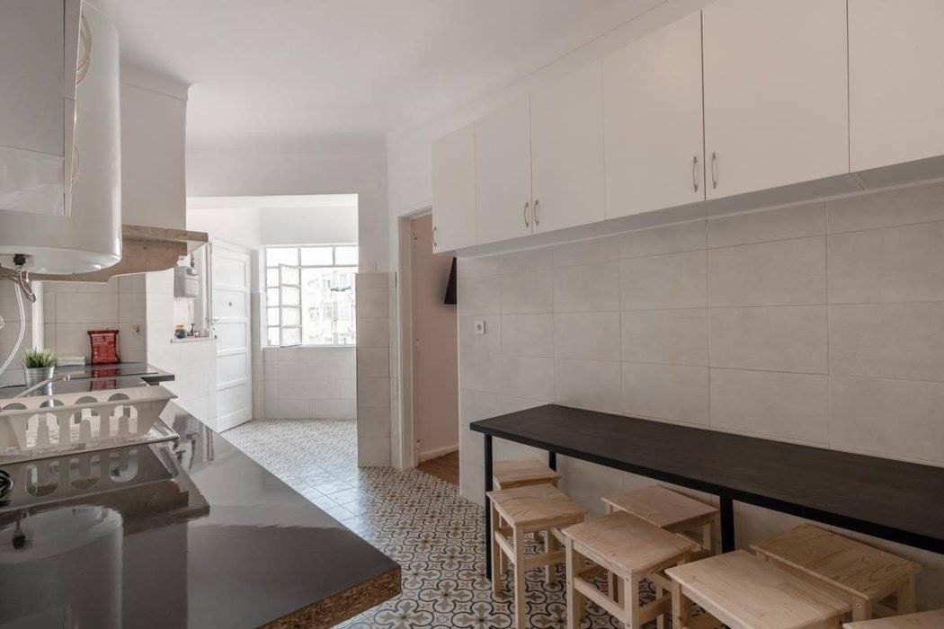 Inviting Double Room 4 with Natural Light — photo 17