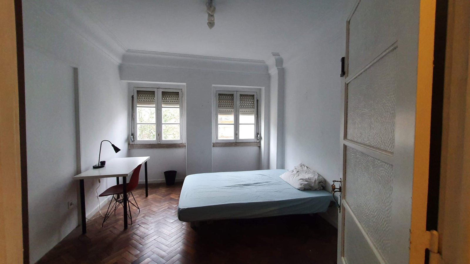 Inviting Double Room 4 with Natural Light — photo 29