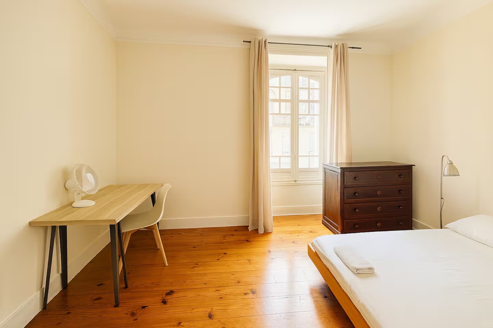 Single Room 2 — Santa Marta, Coração de Jesus