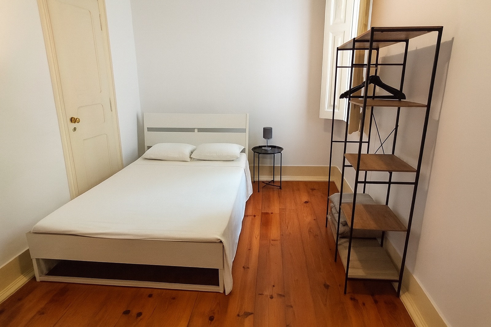 Single Room 3 — Santa Marta, Coração de Jesus