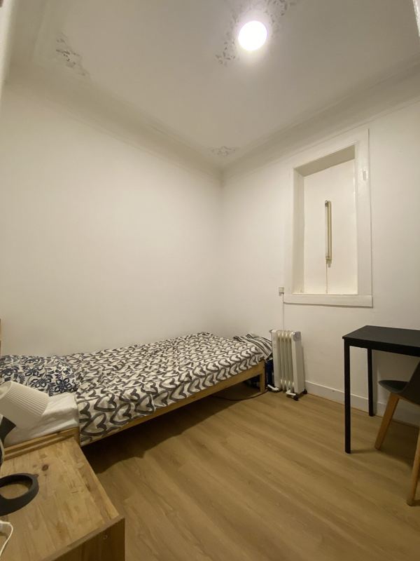 Bright Natural Light-filled Single Room 1 with Balcony View of the City — photo 20
