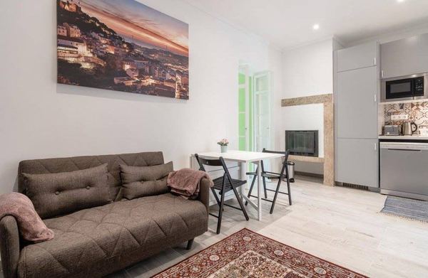 Single-Bed Room 2 Apartment in Lisbon — photo 10
